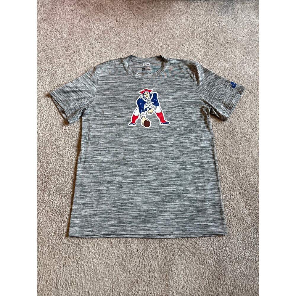 Kendrick Bourne TEAM ISSUED New England Patriots Nike Men’s Tee Size Large